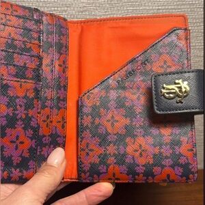 Tory Burch passport holder/cover/credit cards